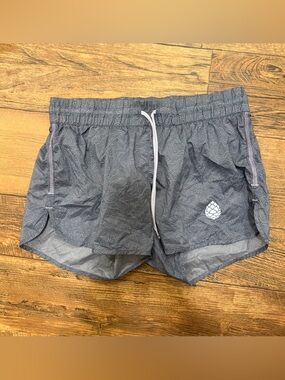 STIO Second Light Black Topo Patterned Shorts, Size Small